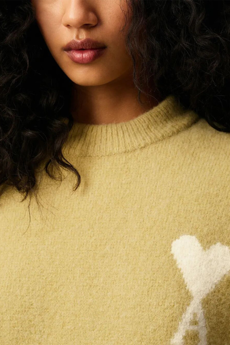 AMI DE COEUR CREWNECK UKS836.KN0135