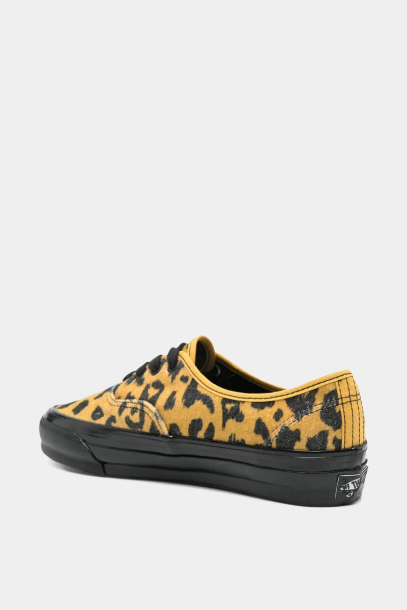 LX Authentic 44 VN000EBNLPR1