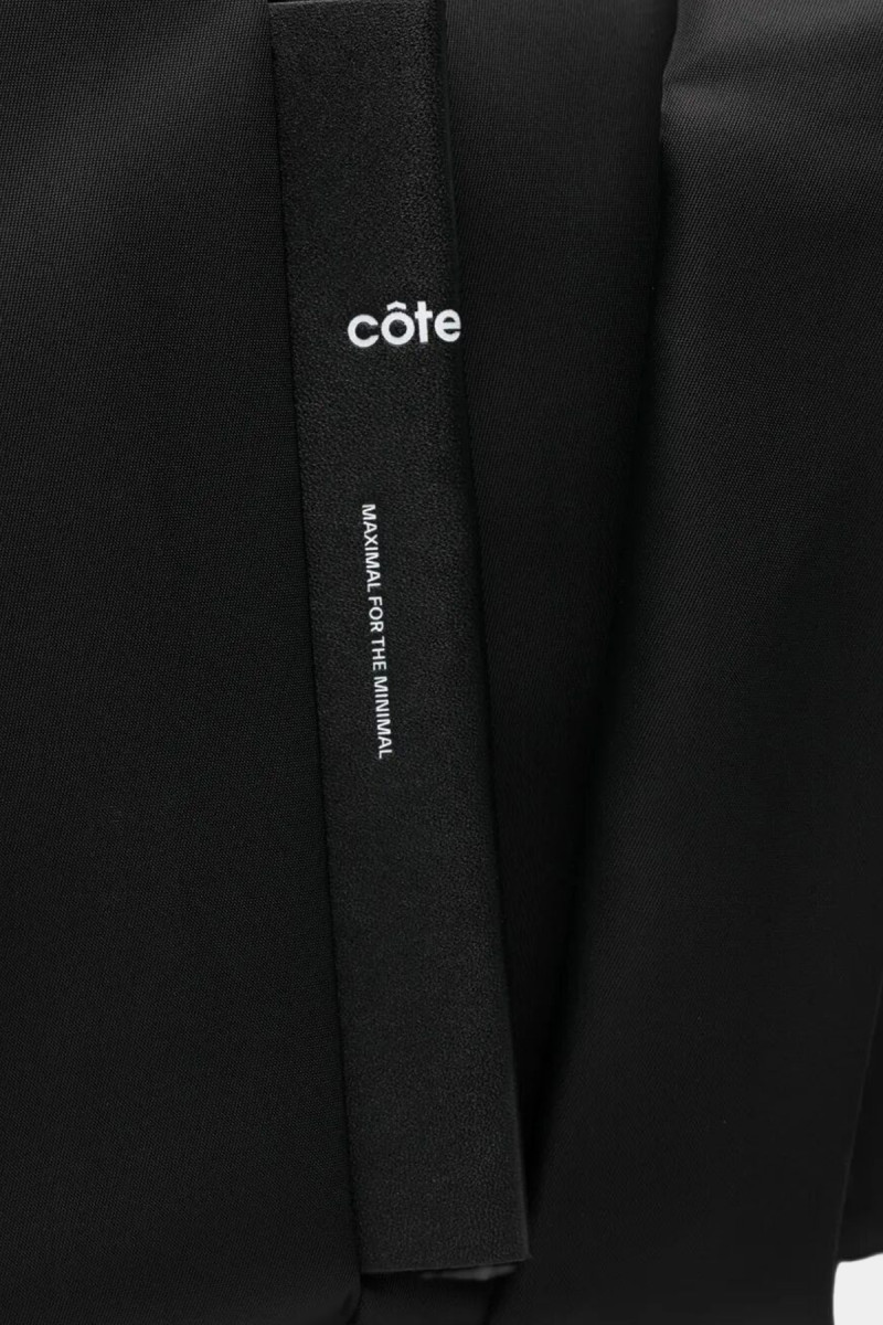 Amu Sleek Shoulder Bag 29109 000