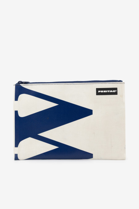 Pouch Medium F07 CHUCK