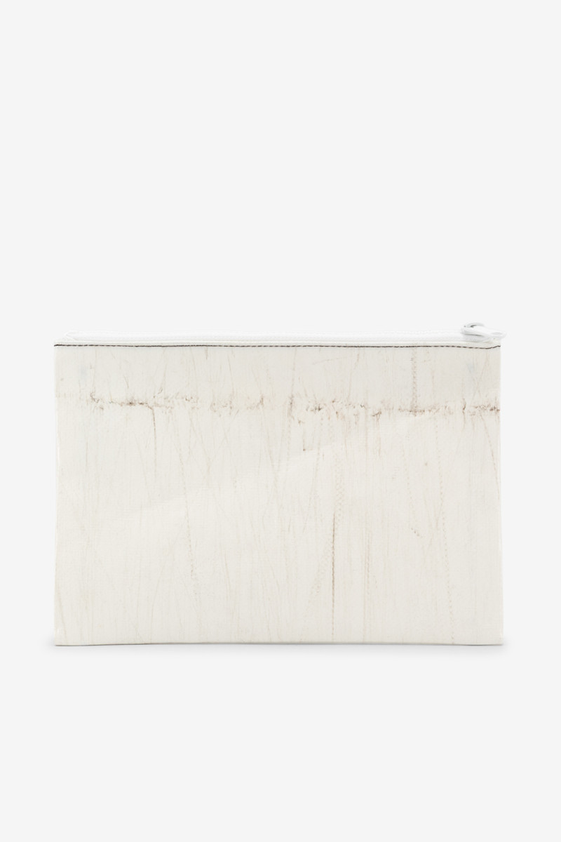 Pouch Medium F07 CHUCK