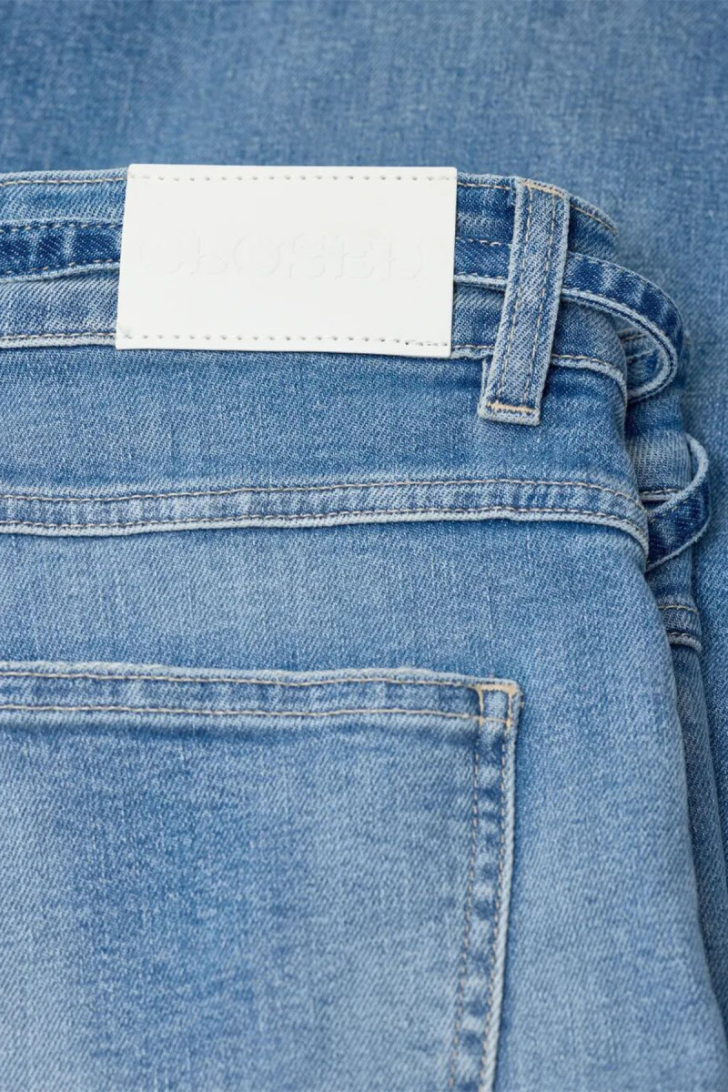 Glow Up C21004 04D WB