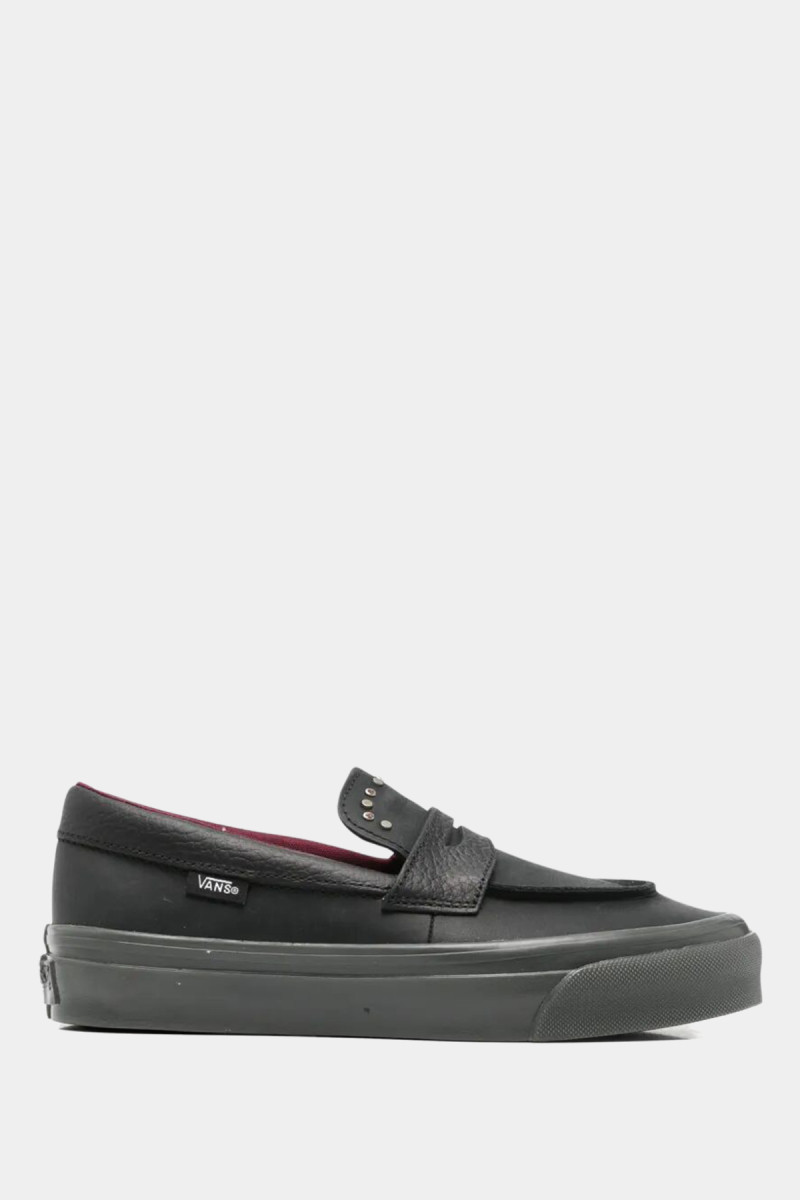 LX Loafer 53 Hardware VN000VATBLK1