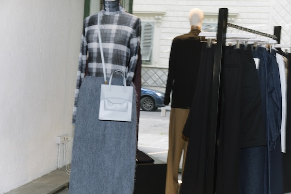 société anonyme store