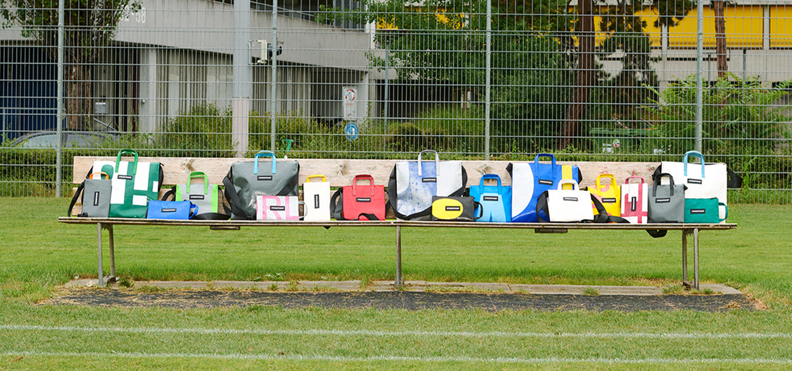 Société Anonyme & Lois Jeans Capsule collection